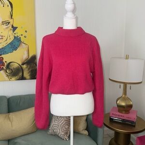 H&M Pink Cropped Sweater. Size Medium
